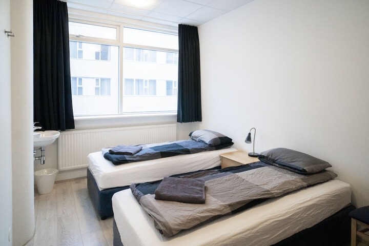 Room 11 of 23