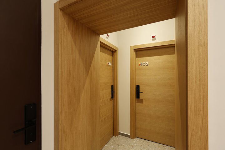 Ballroom/Hall 35 of 36