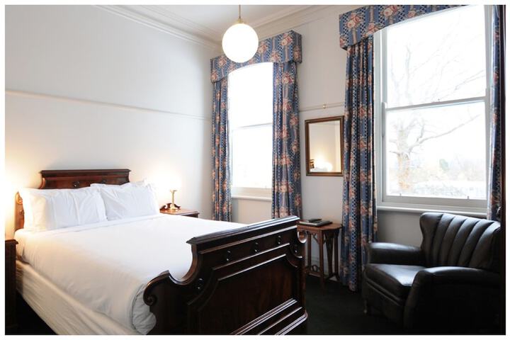 Room 12 of 345