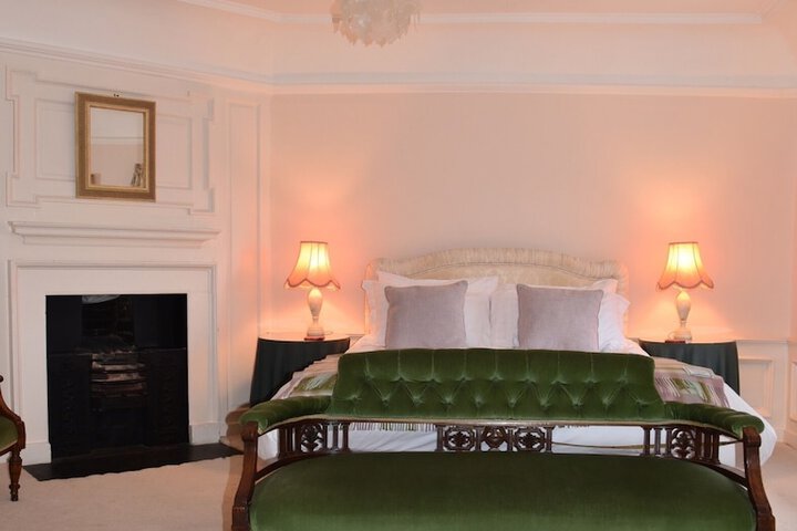 Room 21 of 64
