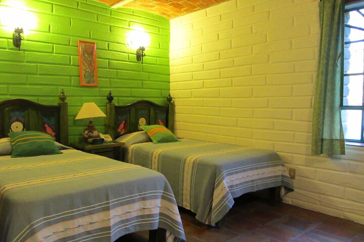 Room 8 of 48