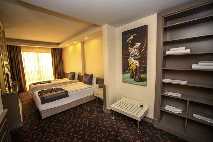 Room 15 of 70