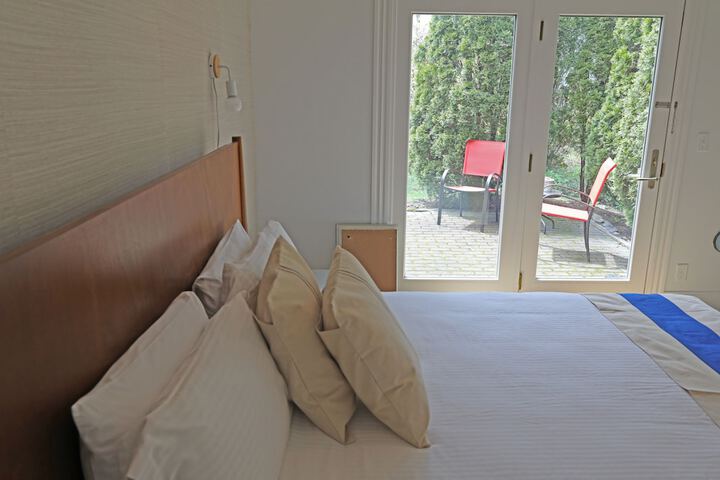 Room 21 of 72
