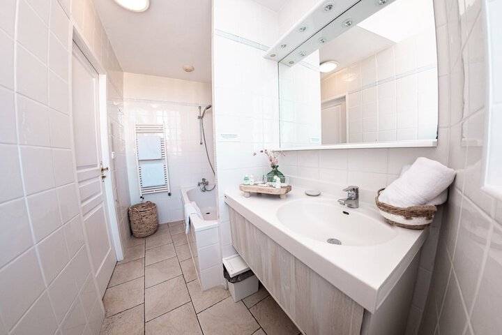 Bath Photo
