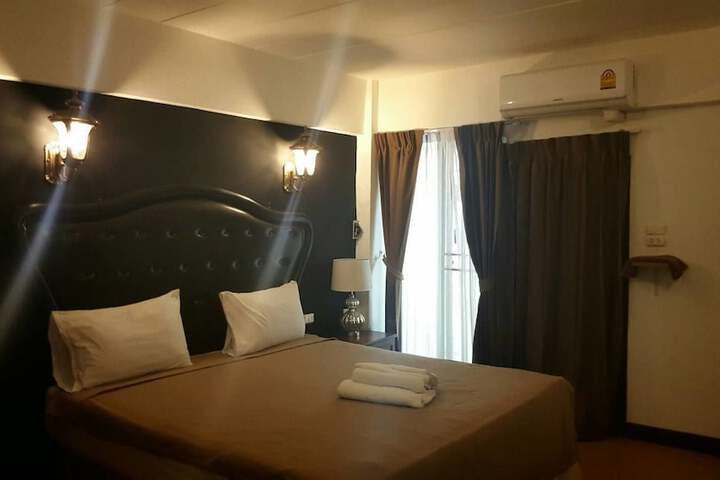 Room 5 of 54