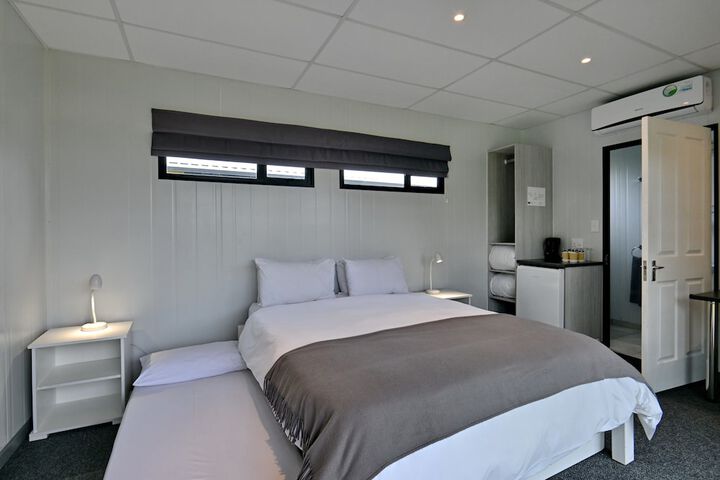 Room 7 of 48