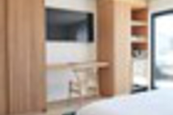 Room 14 of 129