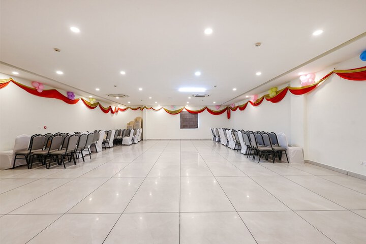 Ballroom/Hall 26 of 30