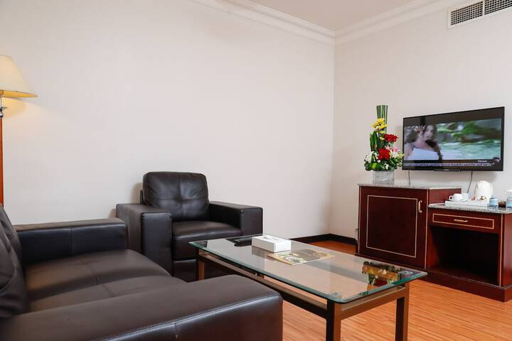 Room 27 of 53