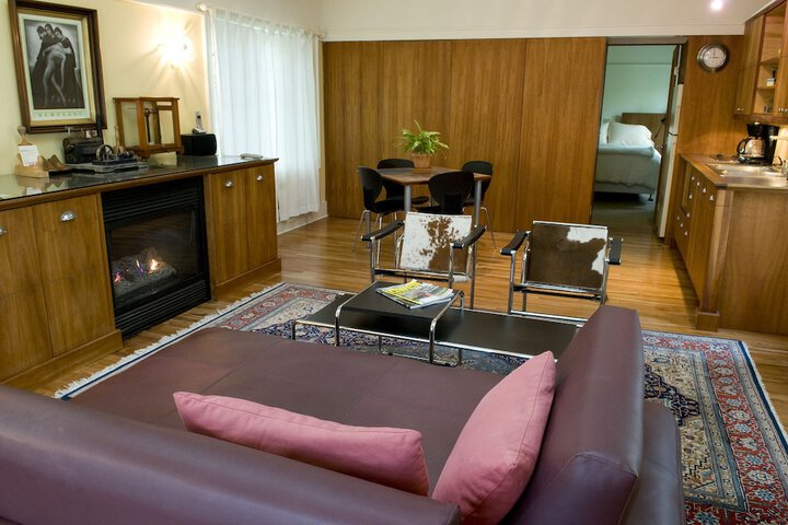 Room 8 of 20