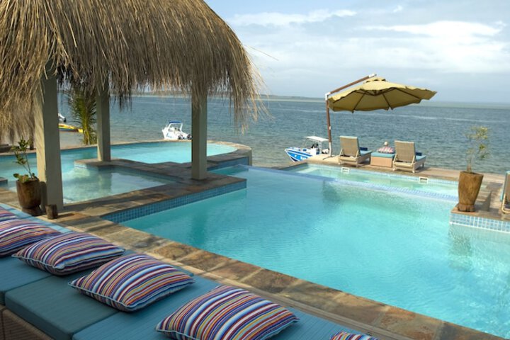 Pool Hotel