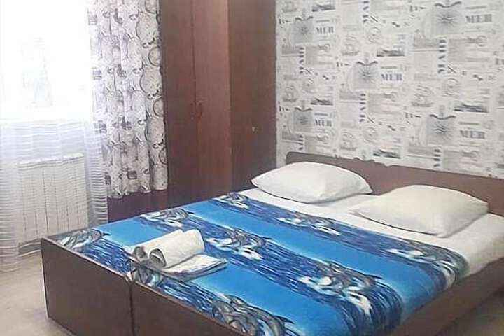 Room 30 of 48