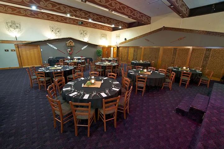 Dining 2 of 3