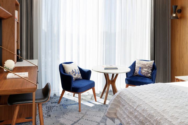 Room 21 of 110