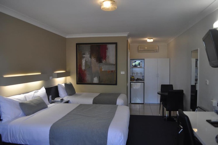 Room 18 of 41