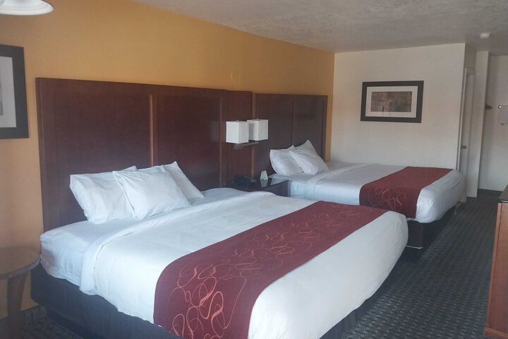 Room 9 of 15