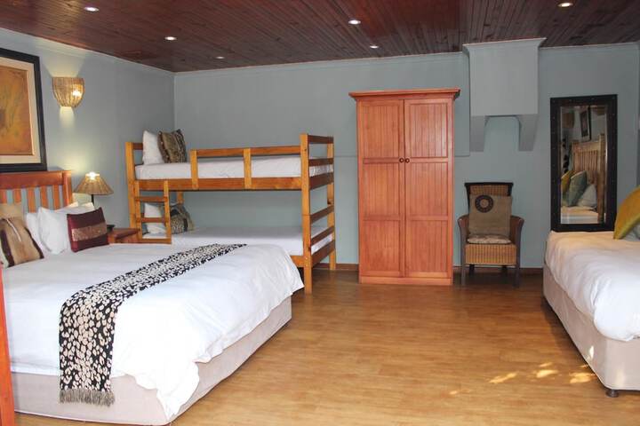 Room 21 of 52