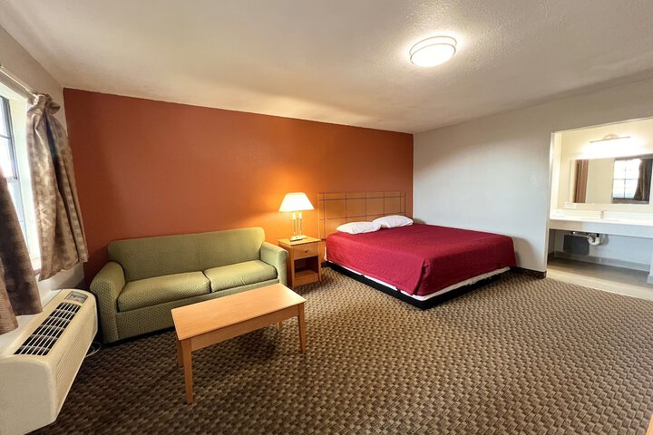 Room 2 of 12