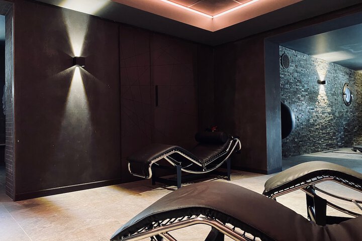 Spa 23 of 56