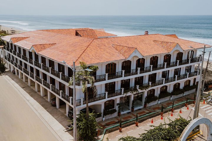 Hotel 85 of 87