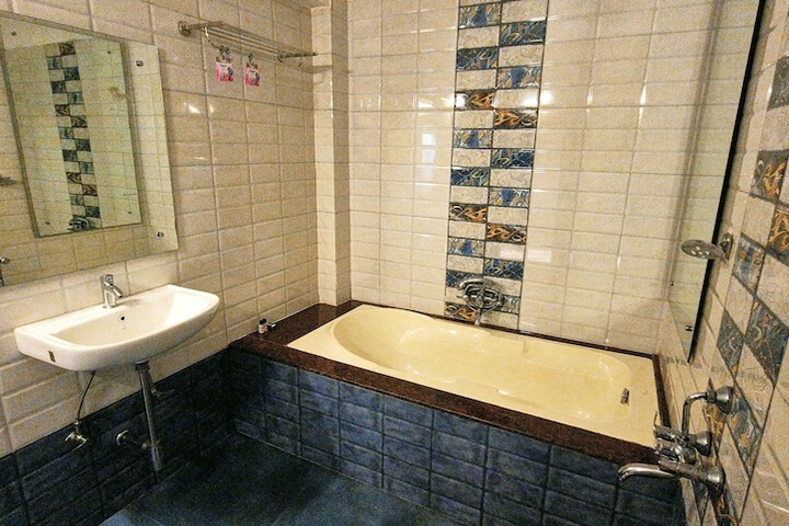 Room 124 of 169