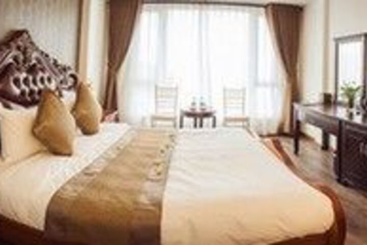 Room 14 of 37