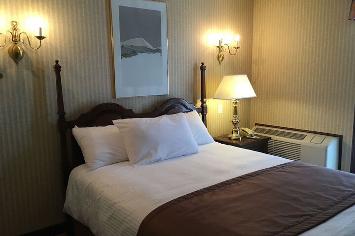 Room 4 of 118