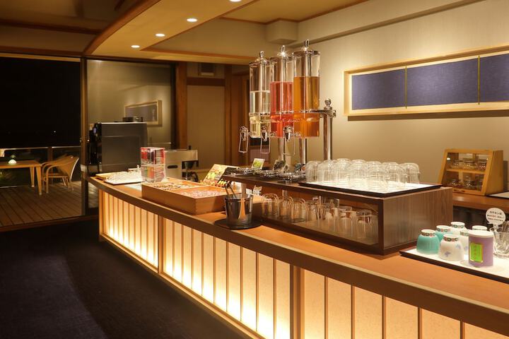 Lounge 59 of 72