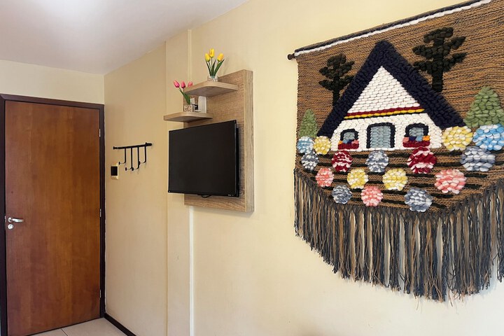 Room 27 of 80