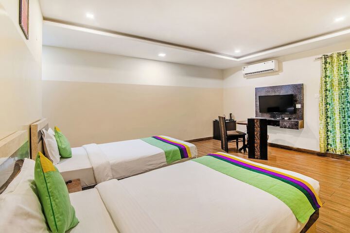 Room 12 of 39