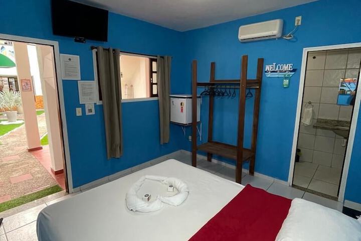 Room 4 of 13