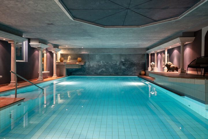 Spa 52 of 70