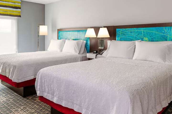 Room 4 of 6