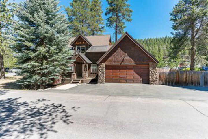 Heart of Truckee by Tahoe Mountain Properties in Truckee, CA