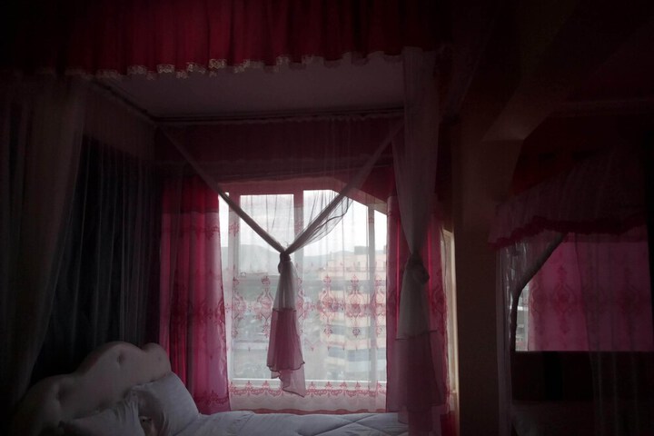 Room 24 of 73