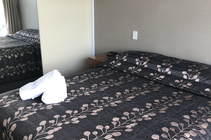 Room 7 of 44
