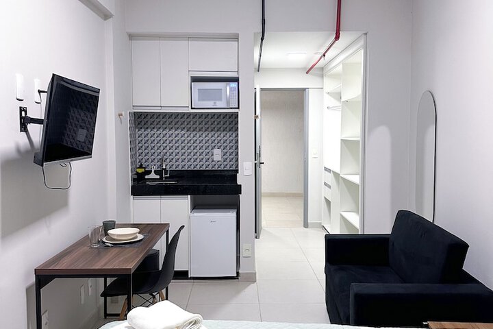 Room 14 of 33