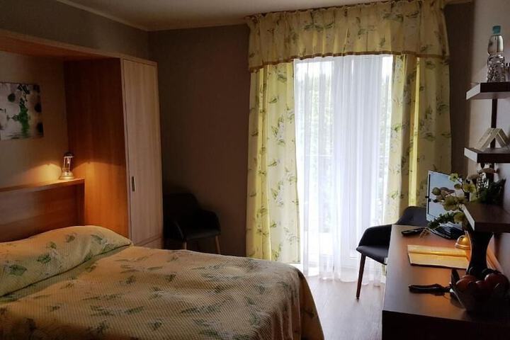 Room 12 of 53