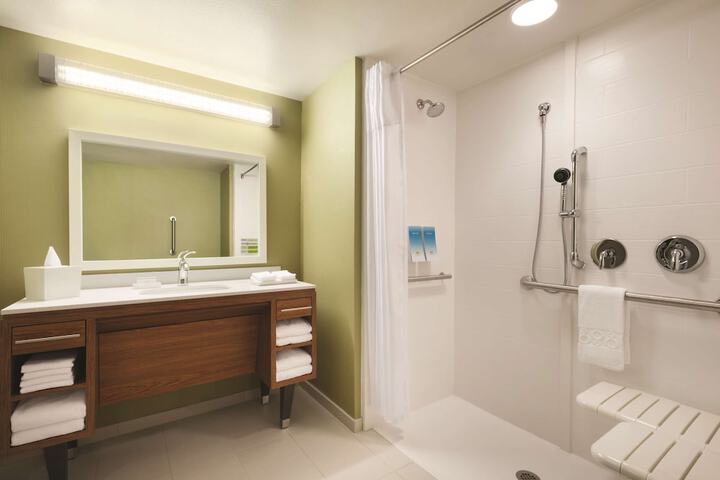Bathroom shower