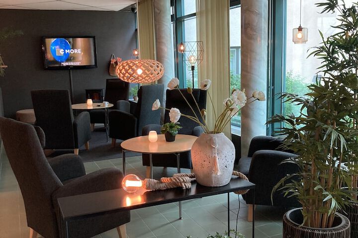 Hotel Interior 11 of 77