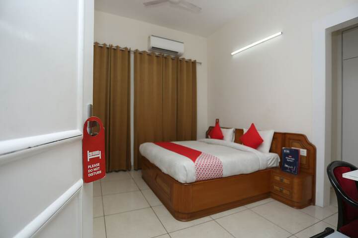 Room 15 of 29