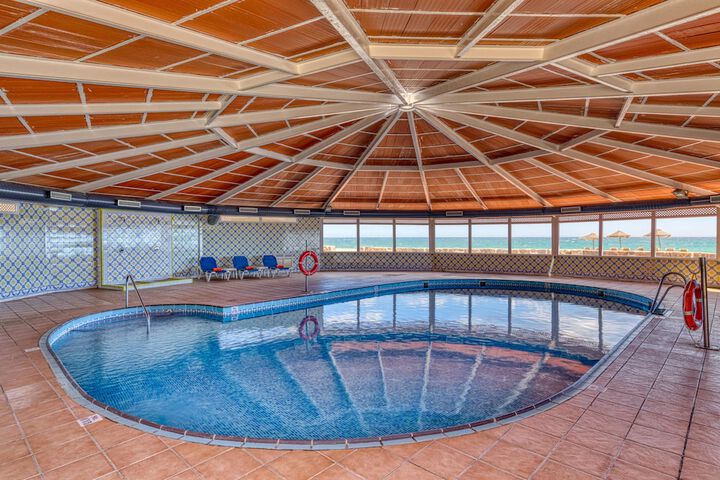 Pool 50 of 77