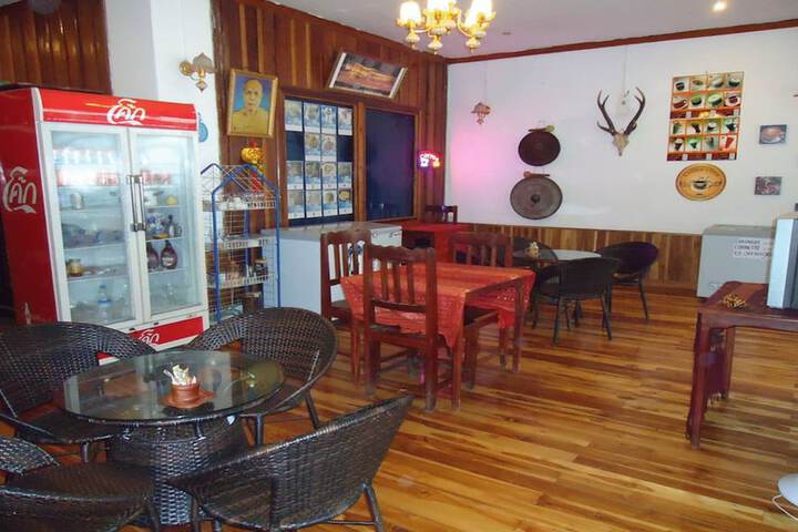 Dining Photos