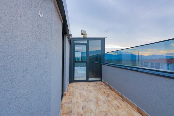 Terrace/Patio 36 of 84