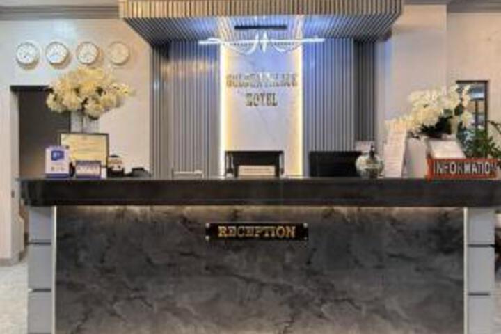Hotel Interior 8 of 19
