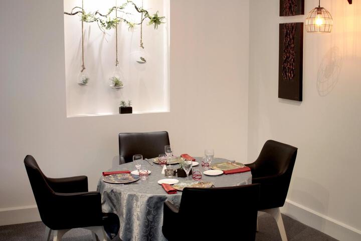 Dining 3 of 20
