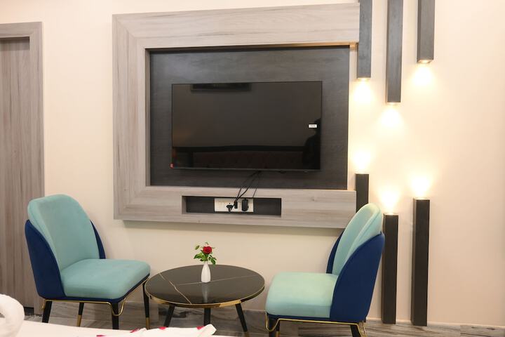 Room 11 of 53
