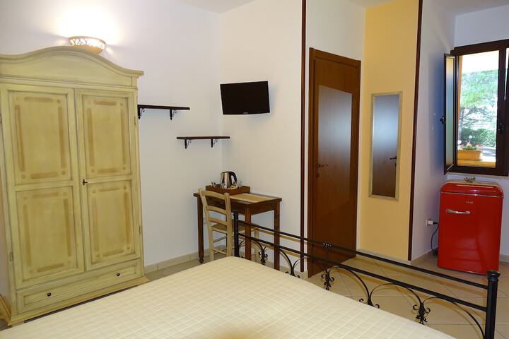Room 8 of 88