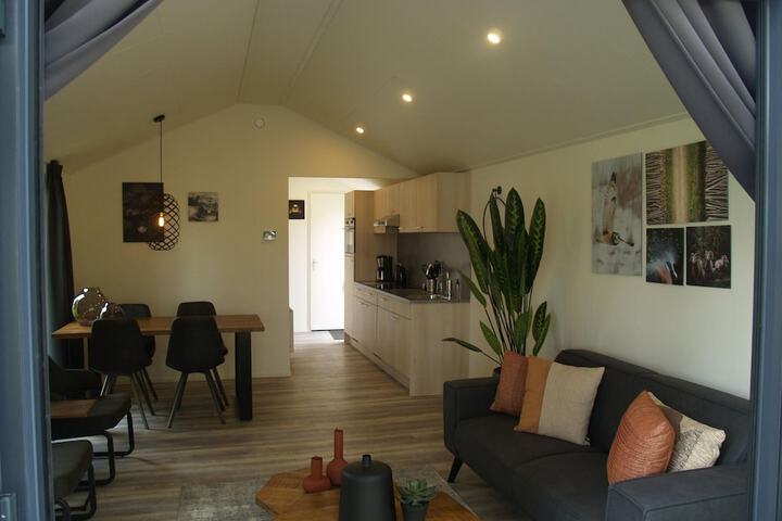 Room 7 of 40