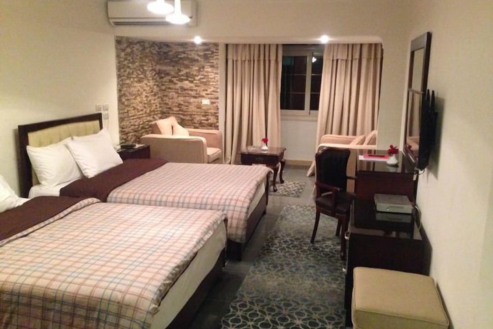 Room 11 of 52